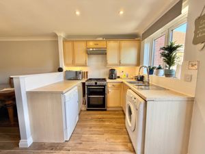 Photo 9- click for photo gallery